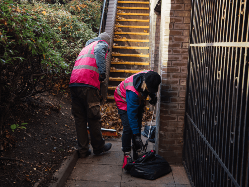 Aire Park Community Litter Pick 1 litterpicking web